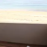 Pieds Dans L'eau Apartment *