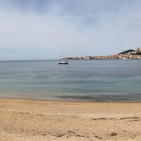 Apartament Pieds Dans L'eau Ajaccio (Corsica)