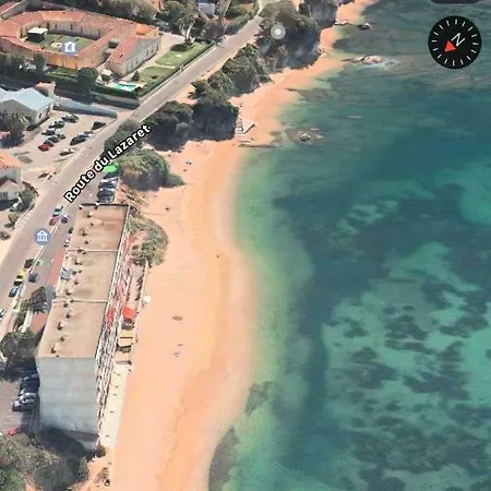 Pieds Dans L'eau * Αζάτσιο