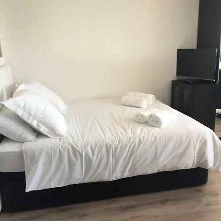 Pieds Dans L'eau Διαμέρισμα Αζάτσιο