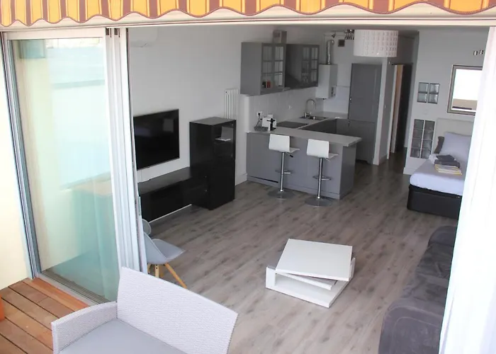 Daire Pieds Dans L'eau