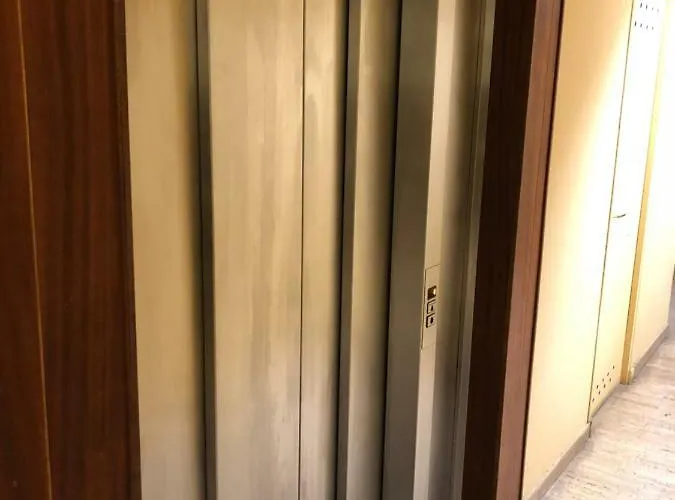 Pieds Dans L'eau Daire *